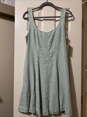 Universal Thread Green and White Striped Scoop-Neck Mini Dress